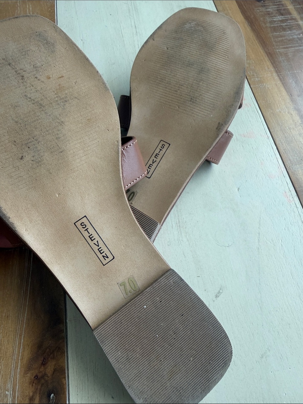 Steve Madden Cognac Brown Leather Slide Mules - Picture 3 of 3